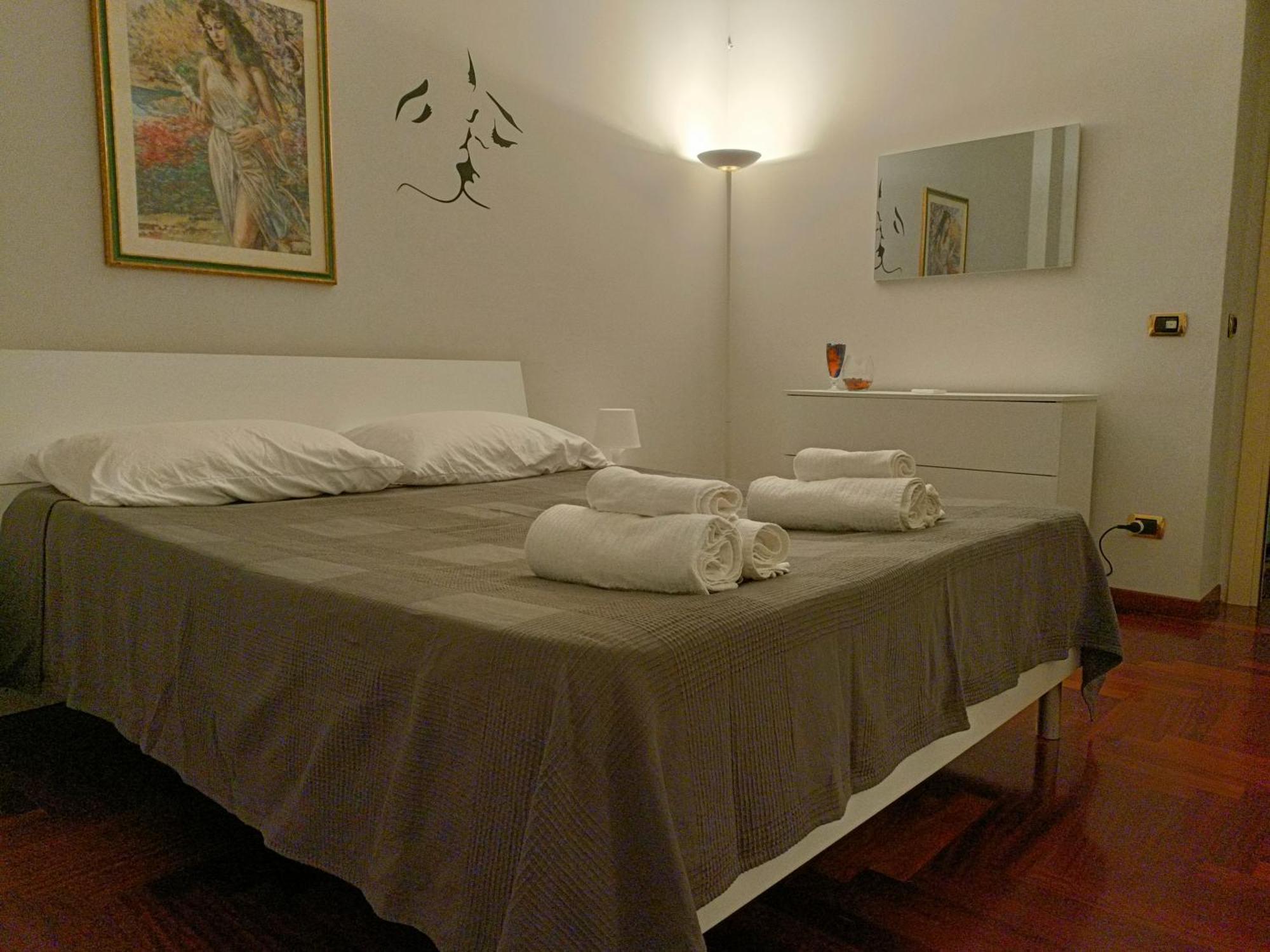 Onoratocinque House Apartment ปาแลร์โม ภายนอก รูปภาพ